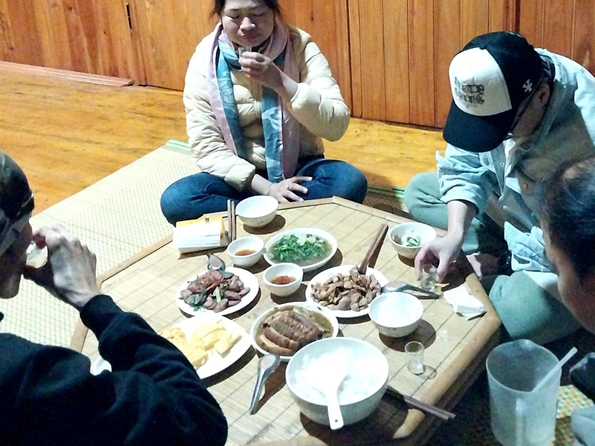 Trieu Hoan Homestay 까오방 객실 사진
