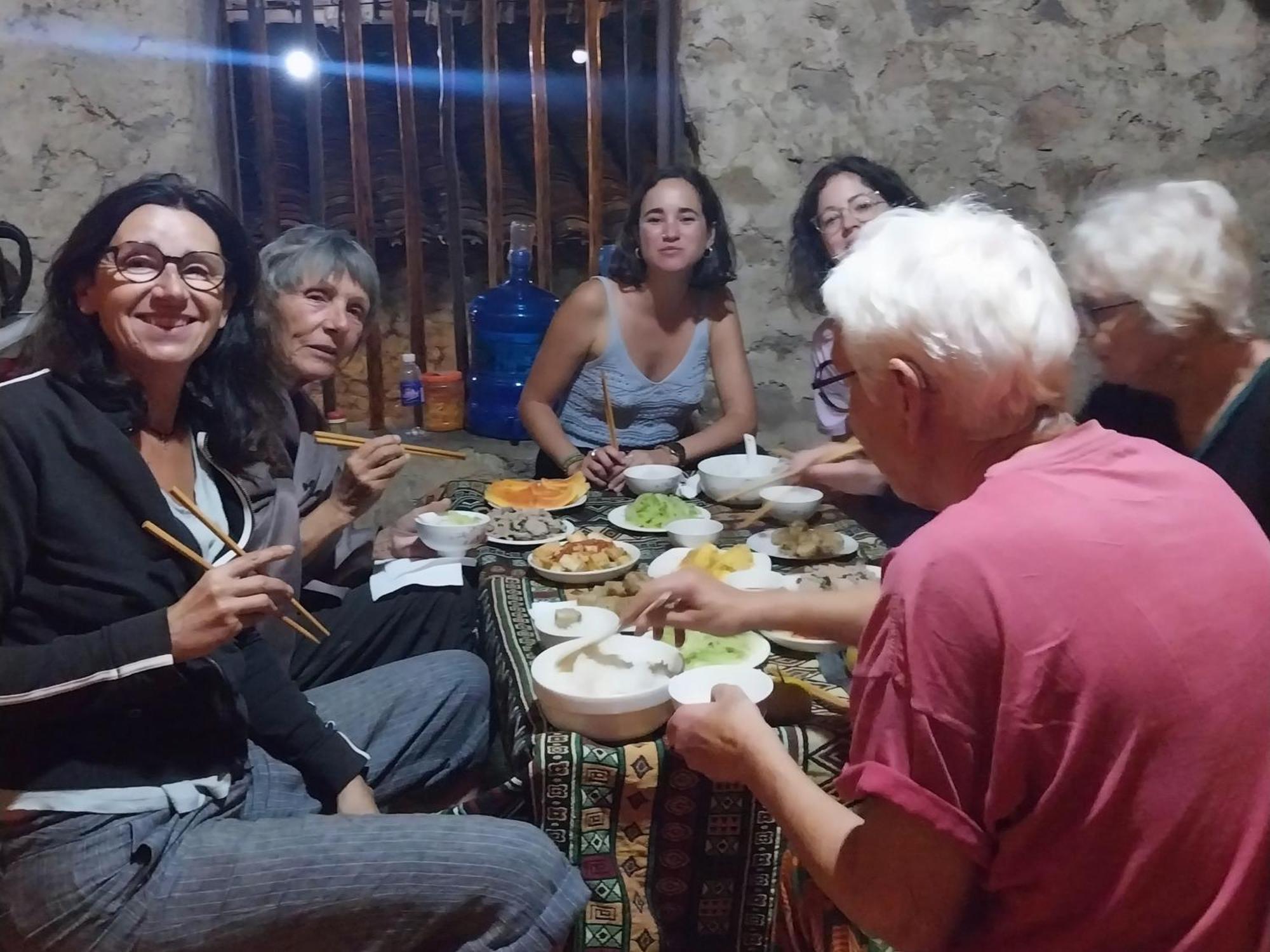 Trieu Hoan Homestay 까오방 외부 사진